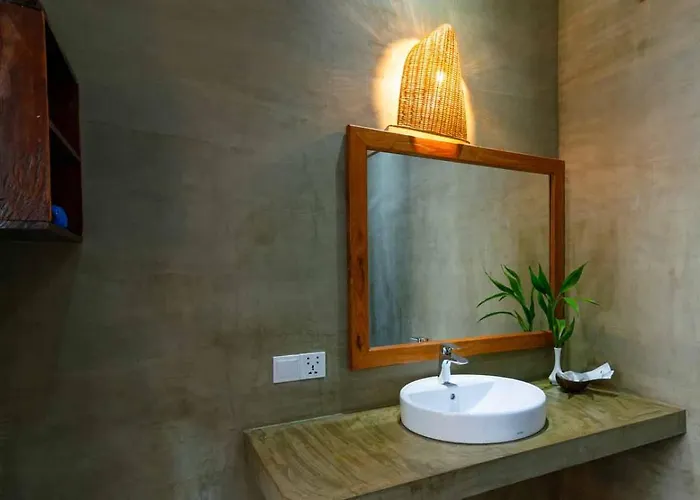 Hotel Mango Kesararam
